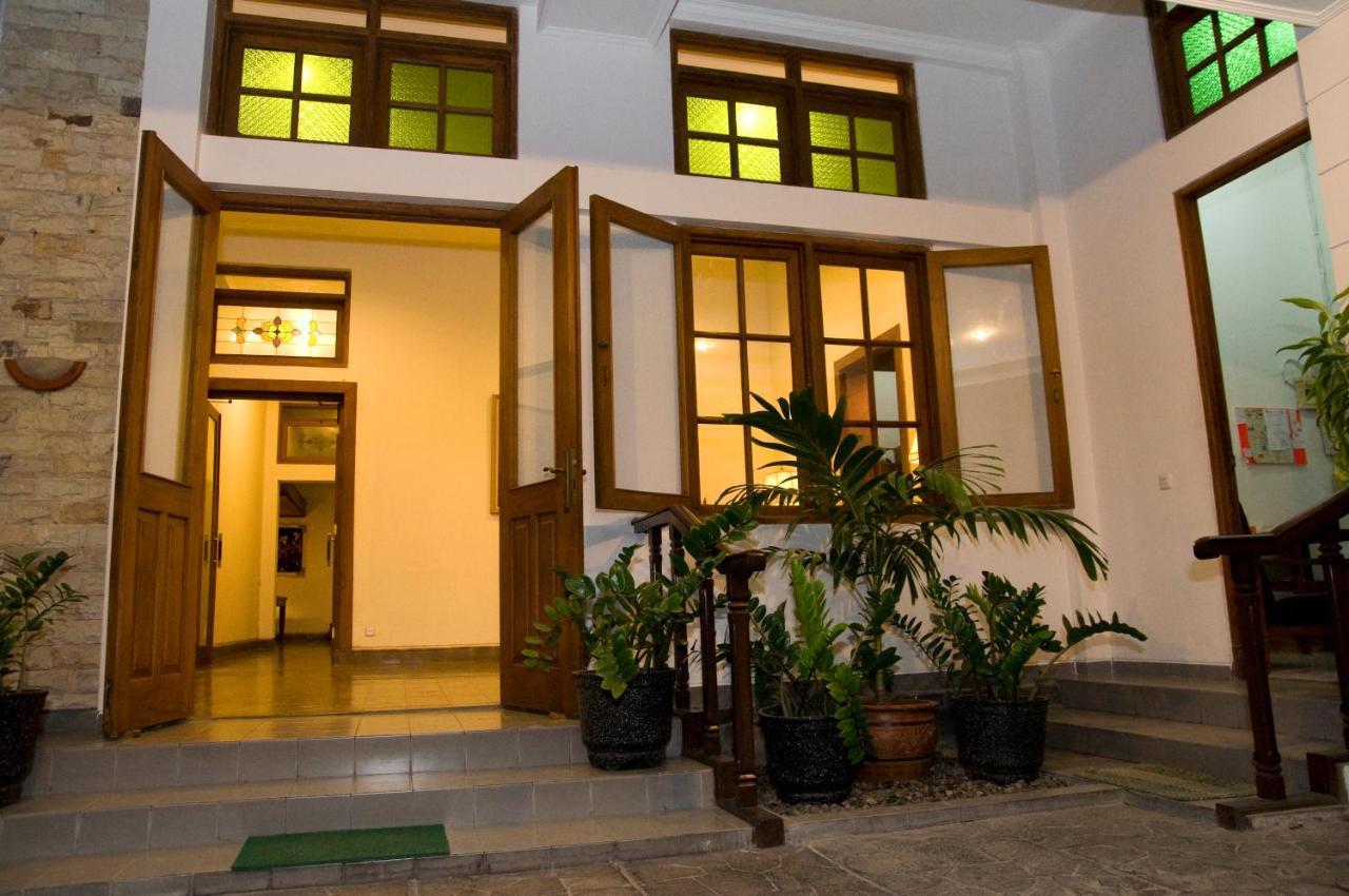 Hotel Graha Kinasih Kotabaru Jogjacarta Exterior foto